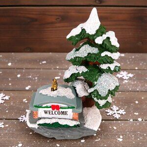 Hawthorne Village Christmas Tree & Sign Bradford Exchange Holiday Welcome